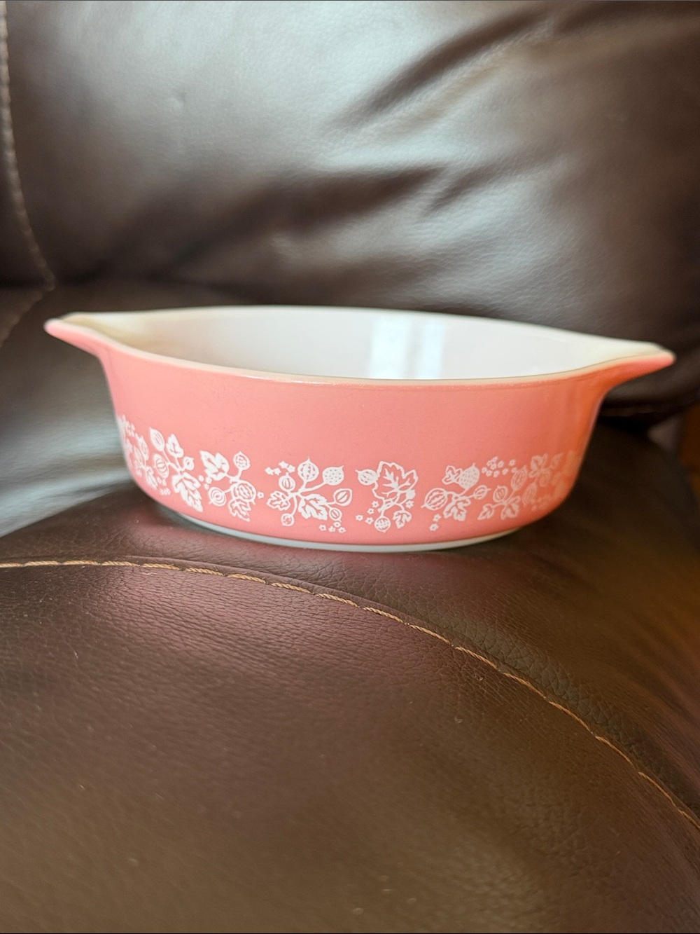Vintage Pyrex Pink Gooseberry Cindrella casserole dish
